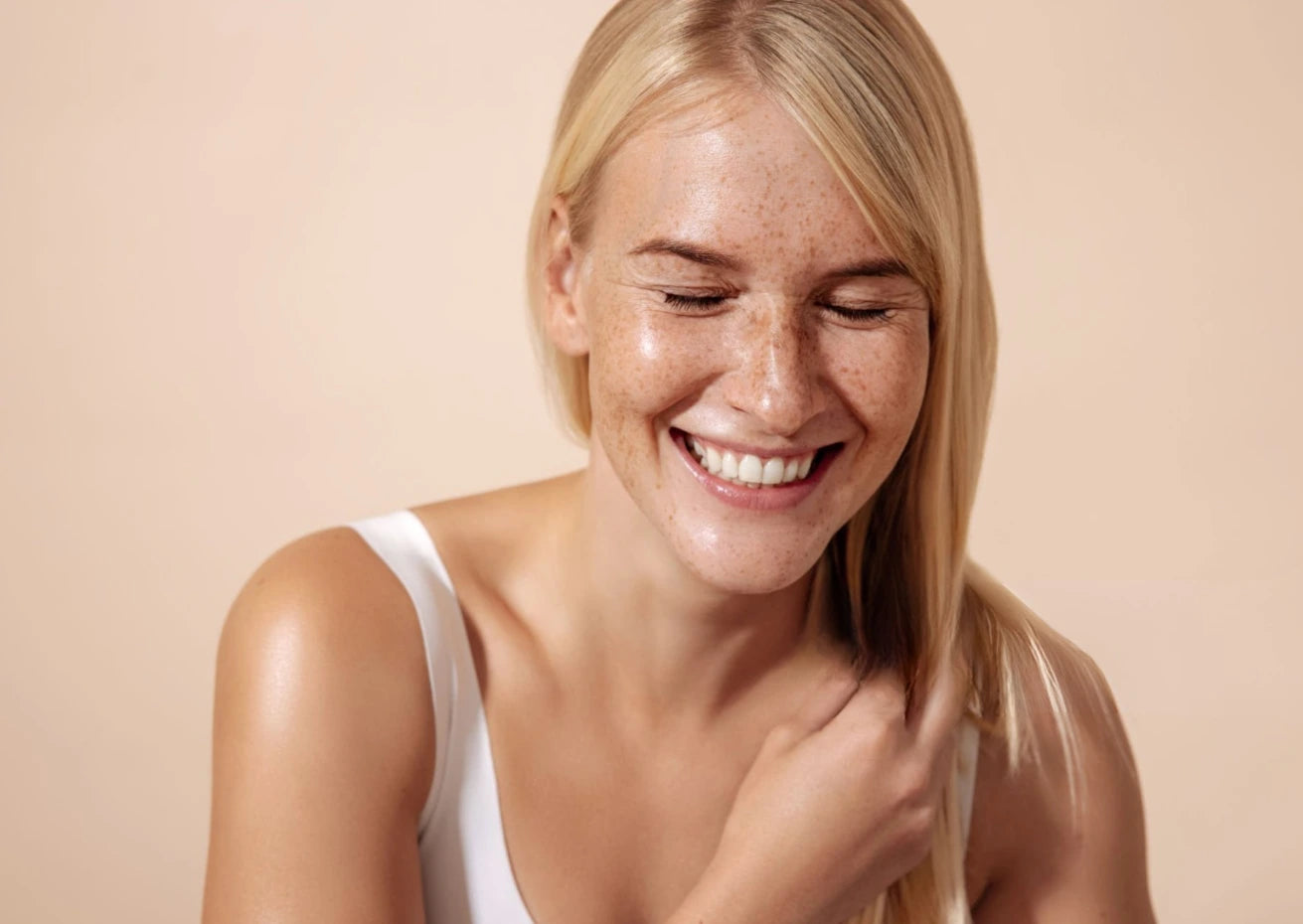 Describes the appearance of the image